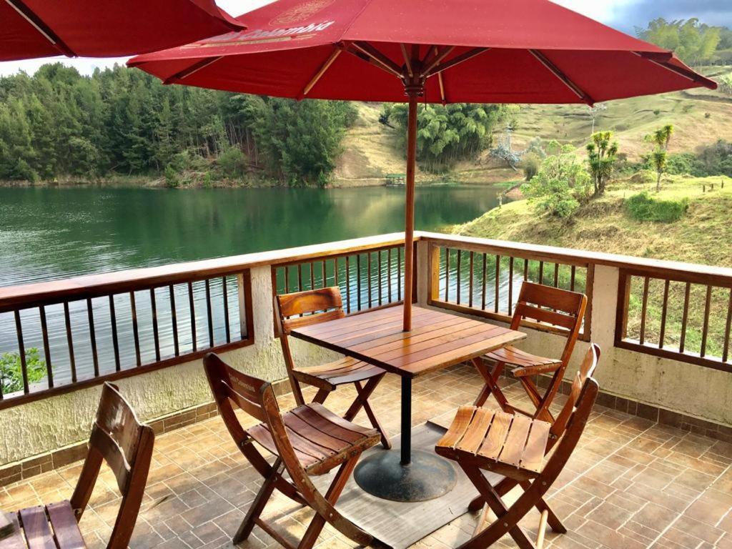 Vila Finca Santa Monica Guatape Privada Lujosa Piscina Jacuzzi Sauna Muelle Represa Jetski Planchon Exteriér fotografie