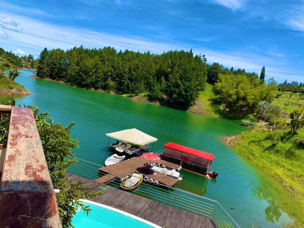 Vila Finca Santa Monica Guatape Privada Lujosa Piscina Jacuzzi Sauna Muelle Represa Jetski Planchon Exteriér fotografie